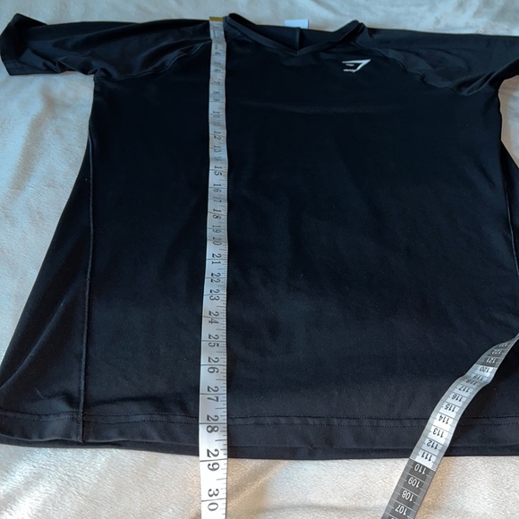 Gymshark Performance Shirt Size Medium - Picture 4 of 8